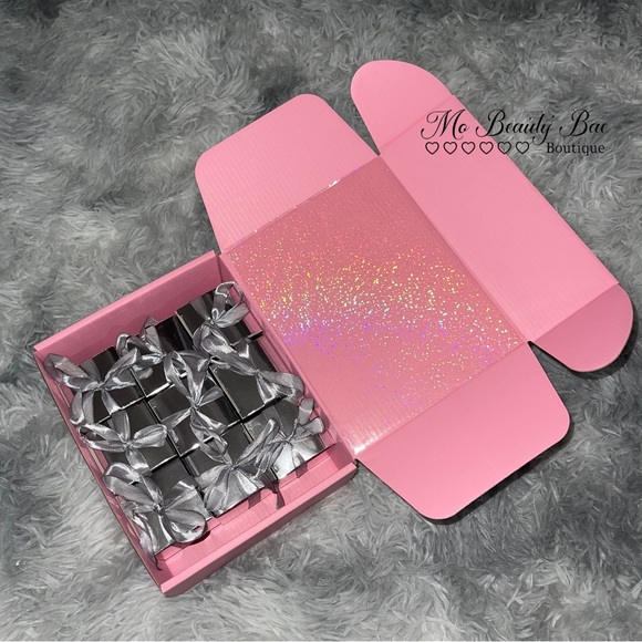 Boutique Surprise Gift Box - Picture 9 of 11